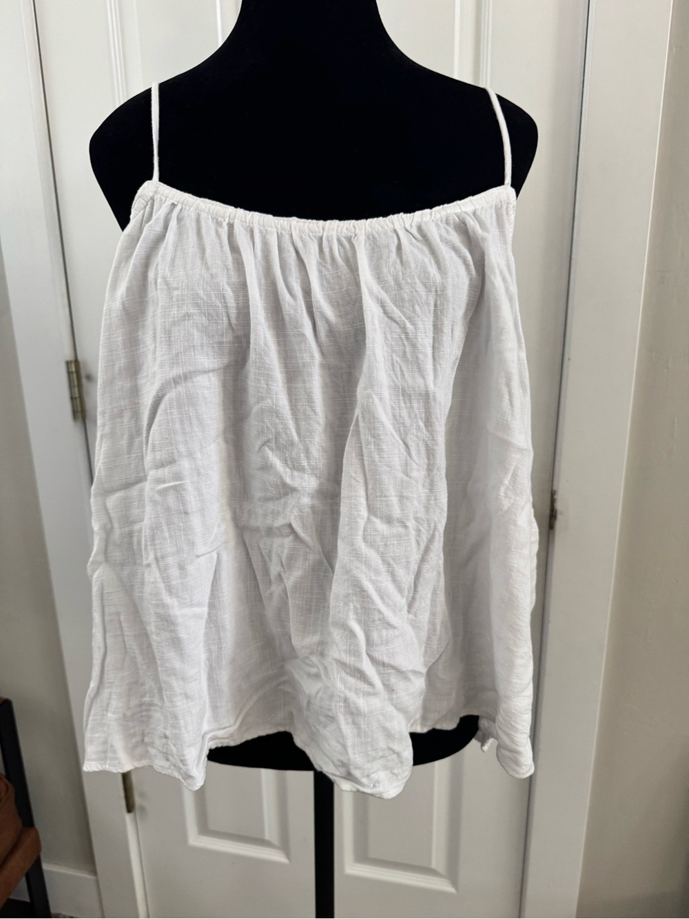 H&M White Gauzy Spaghetti Strap Tank